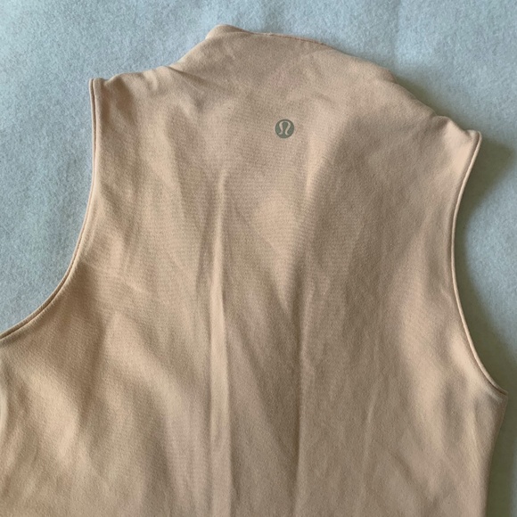 Pale Peach Lululemon Whisper Tank 8 - Picture 6 of 6